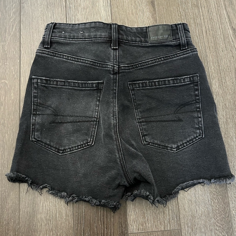 American eagle Shorts - Picture 2 of 4